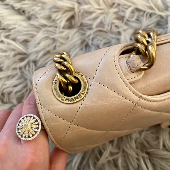 Like New! CHANEL Classic Perfect Edge Flap… - Picture 16 of 16
